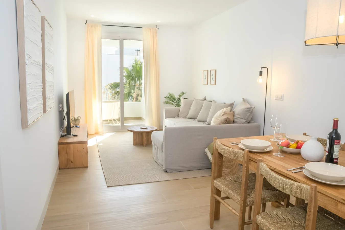 Oasis en terraza: sol y brisa marina — Barbate