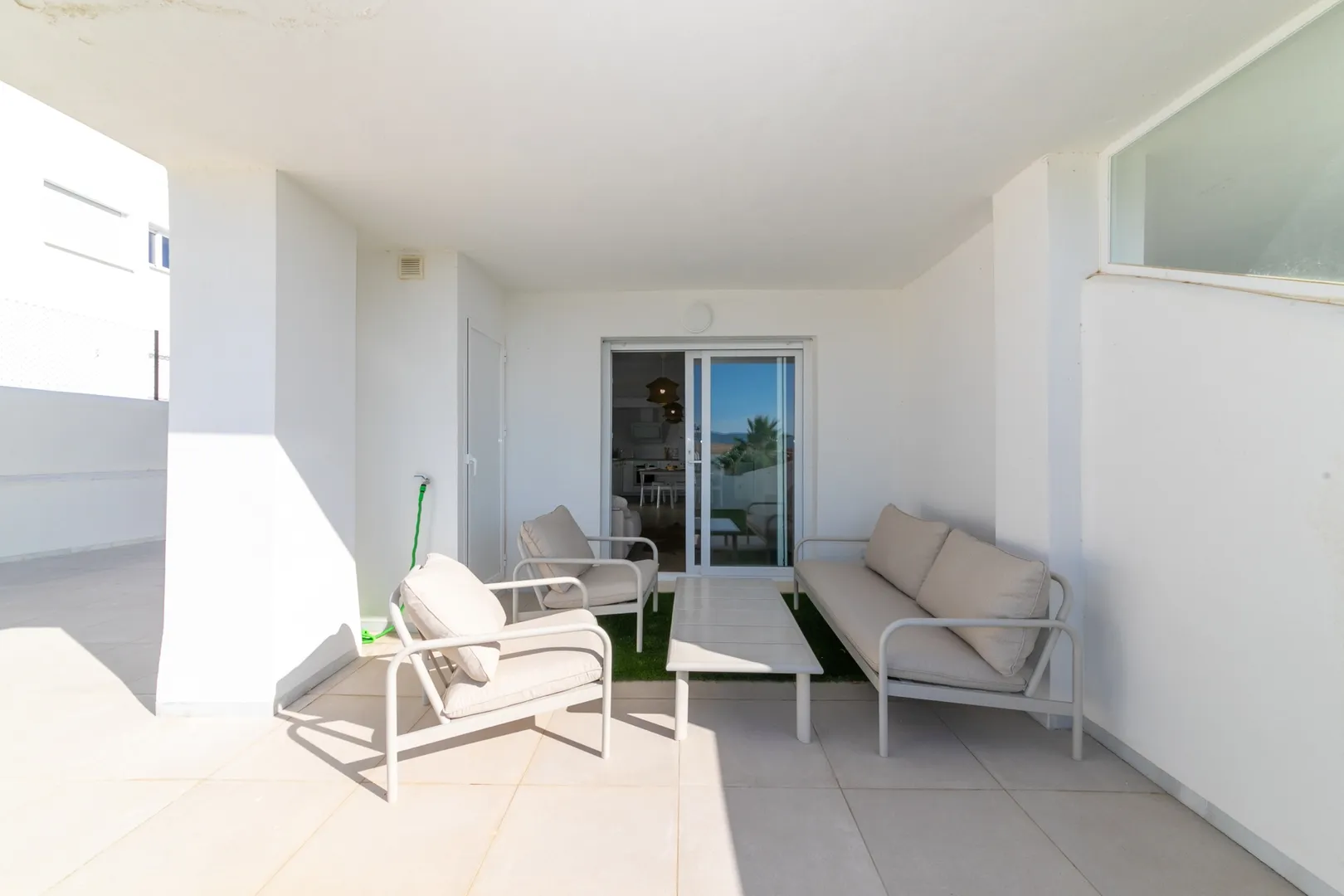 Terraza al sol y atardeceres en Atlanterra — foto 19