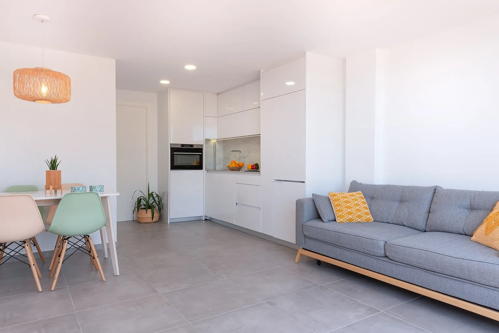 Apartamento top: vistas al mar, balcón y piscina — foto 9