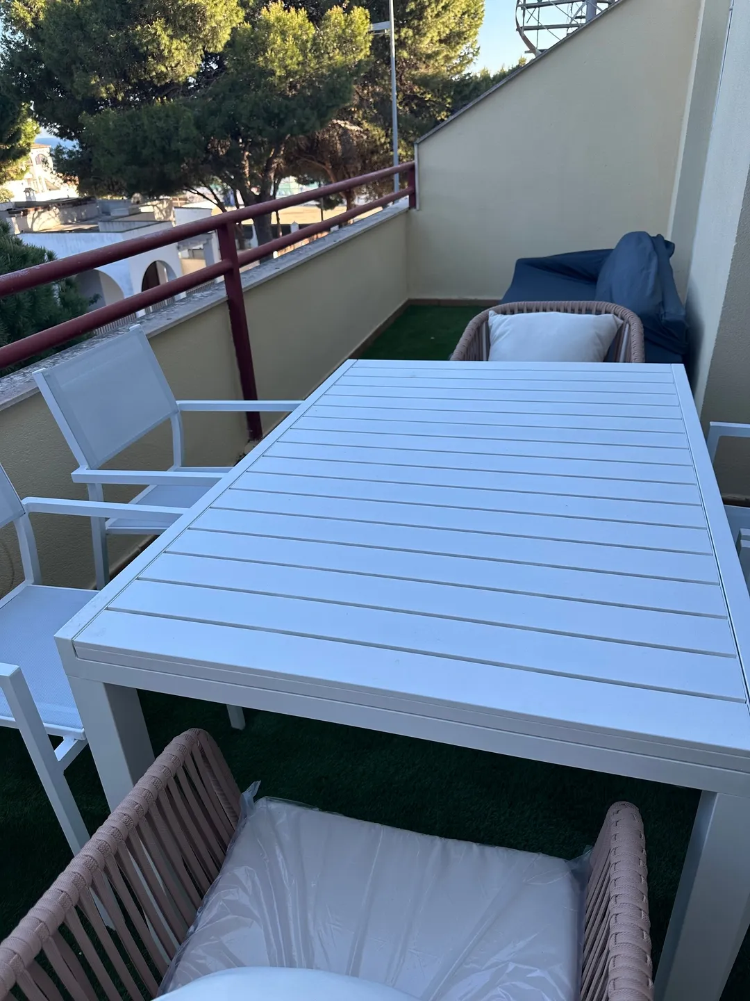 Cerca de la playa: piscina, sol y calma — foto 18
